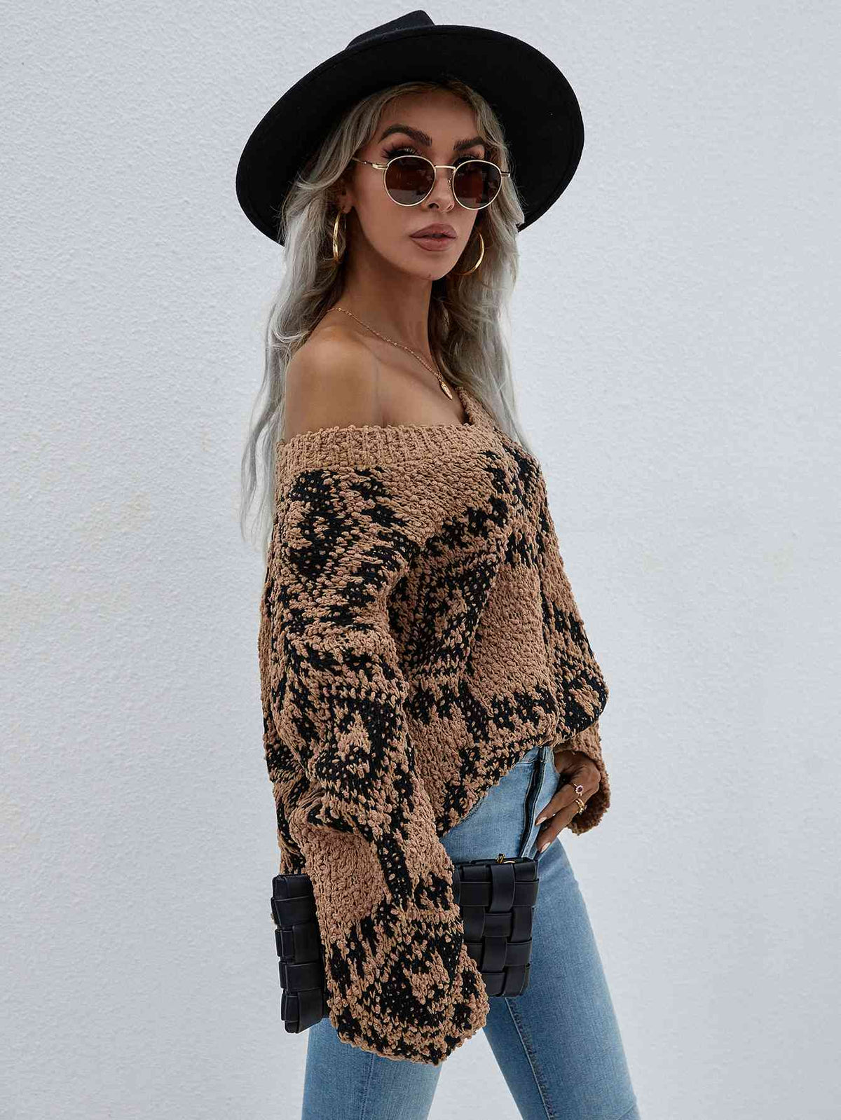 Geometric Print Chunky Knit Distressed Sweater