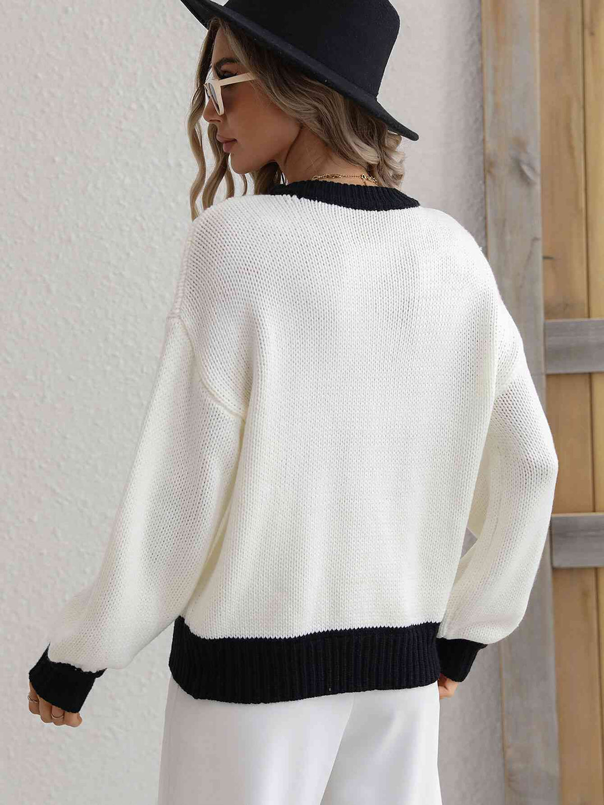 Contrast Trim Pullover Sweater