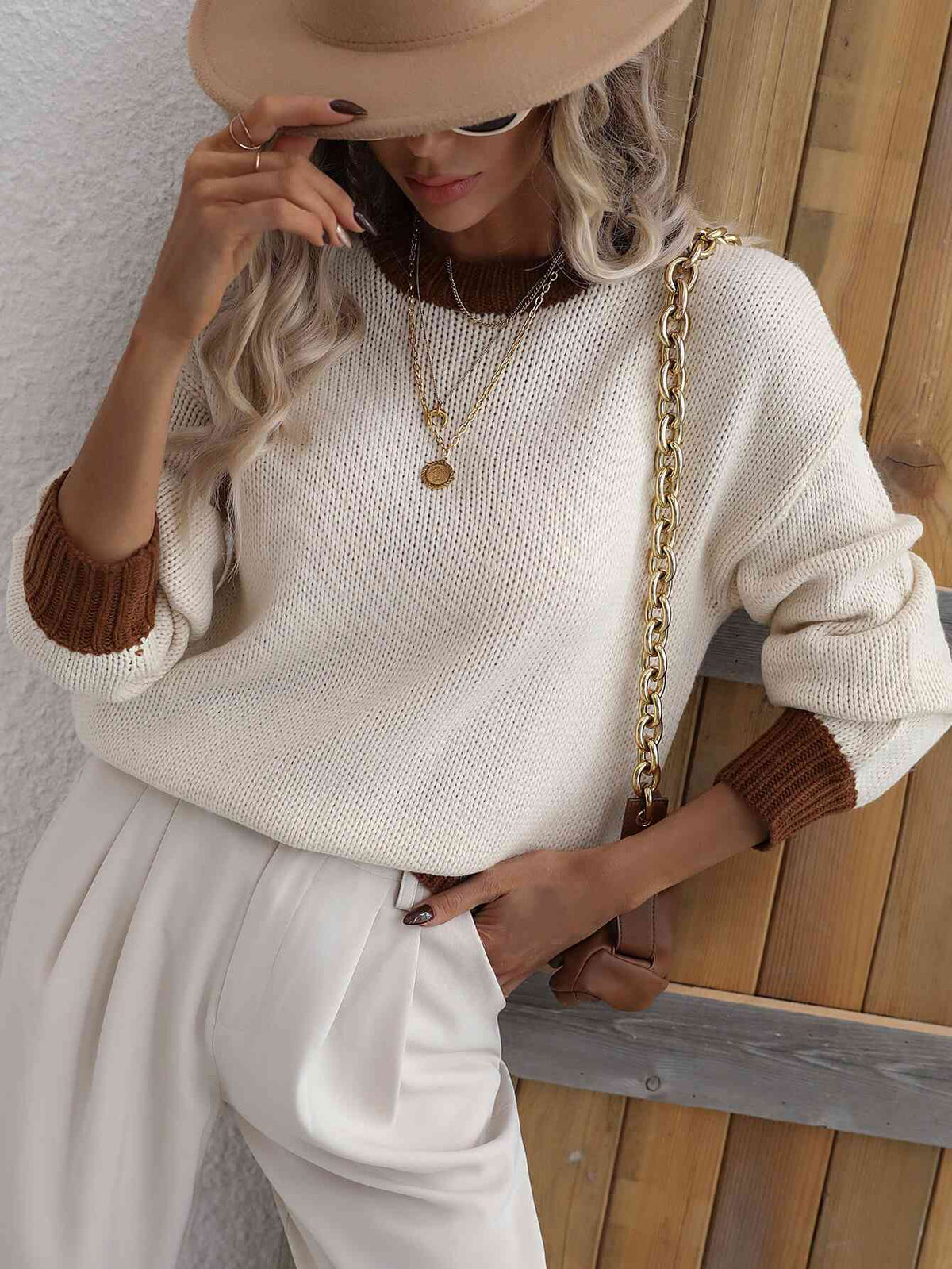 Contrast Trim Pullover Sweater